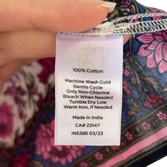 Talbots Women's Enchanting Floral Pintuck Yoke Shell Top Size Small - Picture 5 of 5